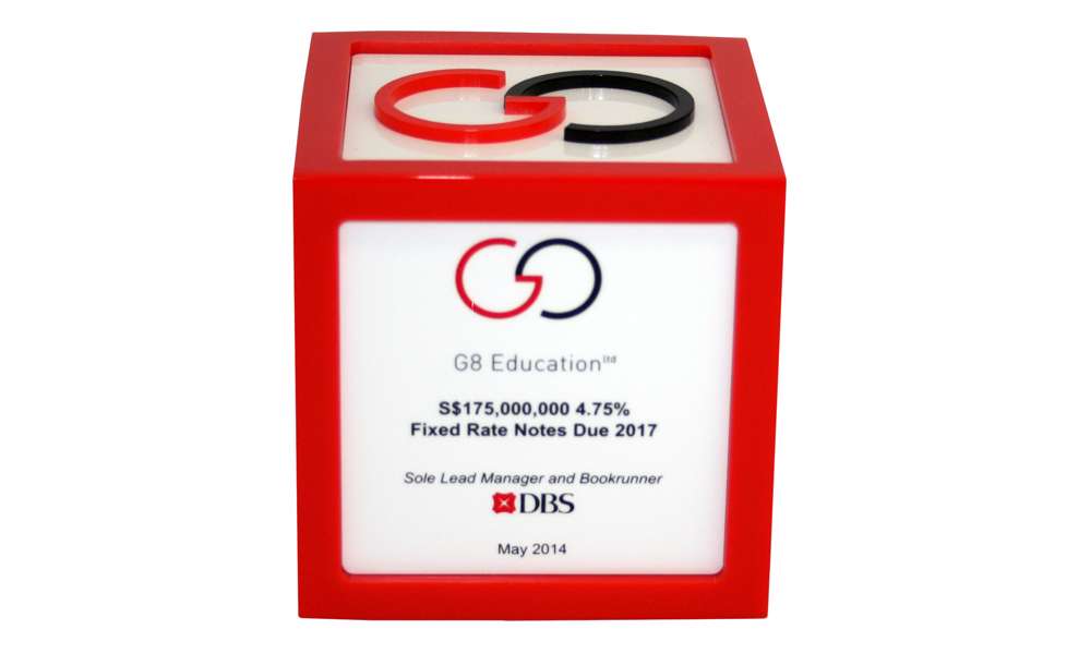 G8 Lucite Deal Cube