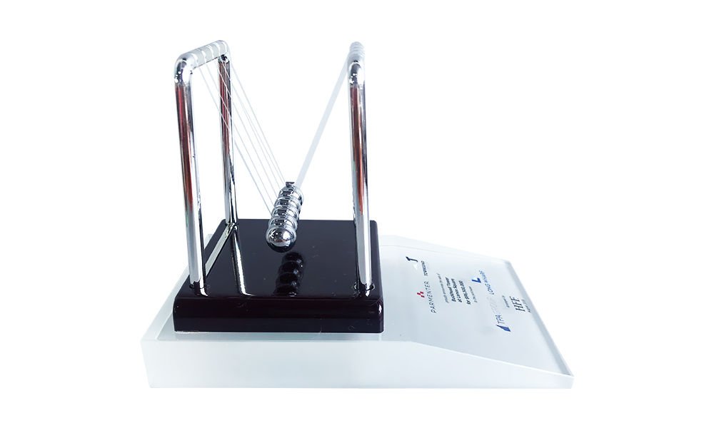 Newton's Cradle-Themed Financial Tombstone