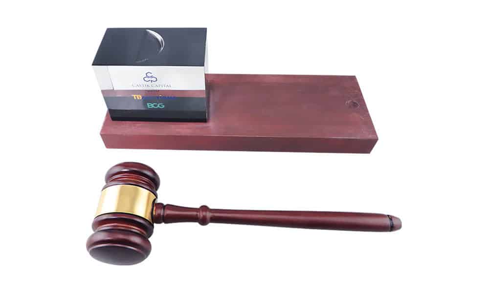 Gavel-Themed Deal Toy
